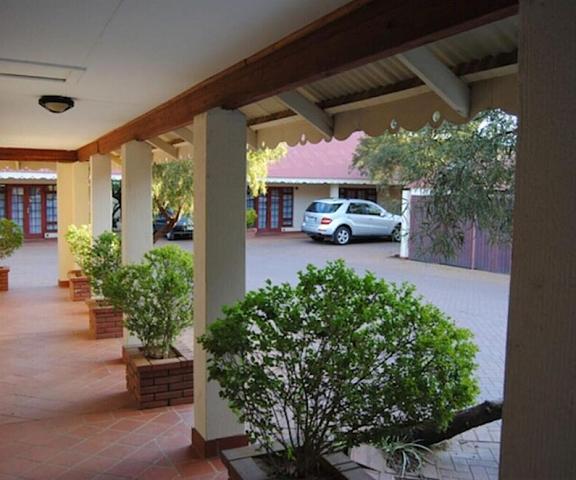 Oakwood Lodge Free State Bloemfontein Interior Entrance