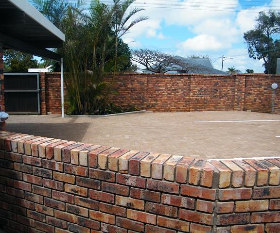 Absolute Cornwall Eastern Cape East London Property Grounds