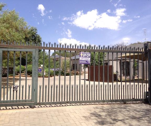 A Little Guesthouse Free State Bloemfontein Facade