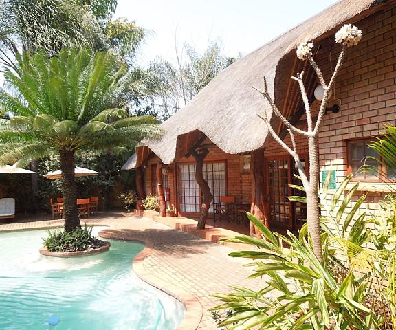Trees Too Guest Lodge Mpumalanga Komatipoort Property Grounds
