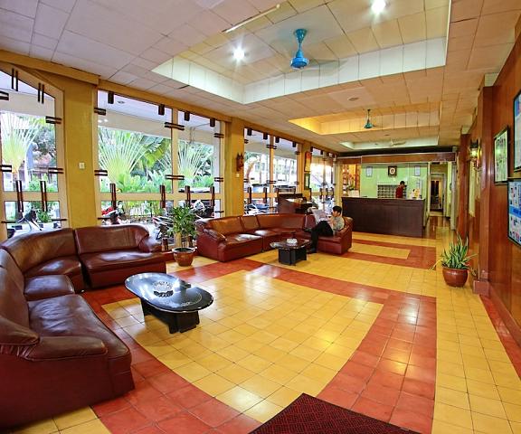Hotel Hangtuah West Sumatra Padang Lobby