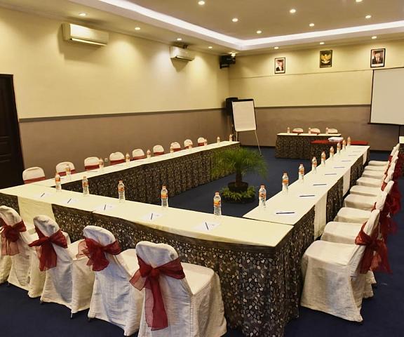 Hotel 88 Diponegoro Jember by WH East Java Jember Meeting Room