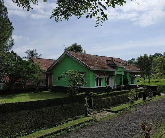 Villa Ciater Highland West Java Ciater Facade