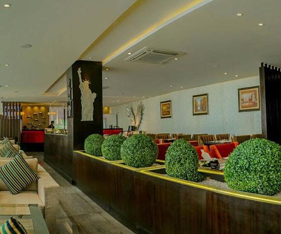 5th Avenue Hotel null Bahawalpur Lobby