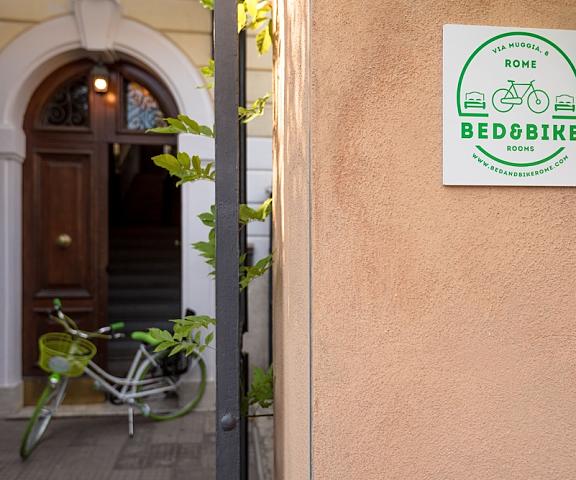 Bed&BikeRome Rooms Lazio Rome Entrance