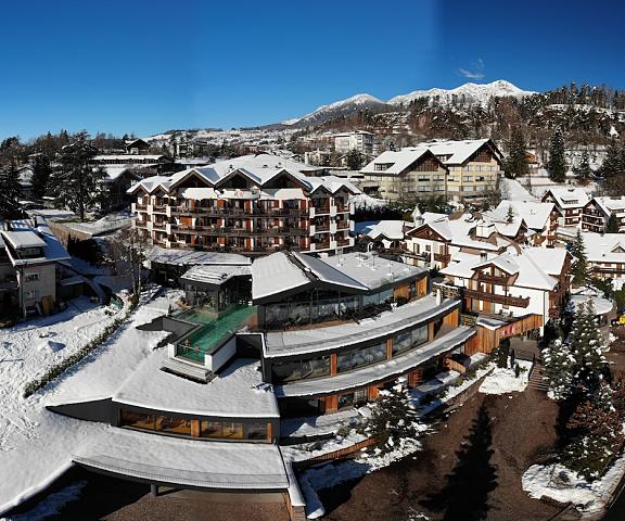 La Roccia Wellness Hotel Trentino-Alto Adige Cavalese Facade