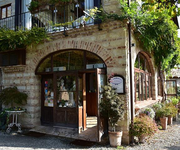 Agriturismo Ca San Sebastiano Wine Resort & Spa Piedmont Camino Reception