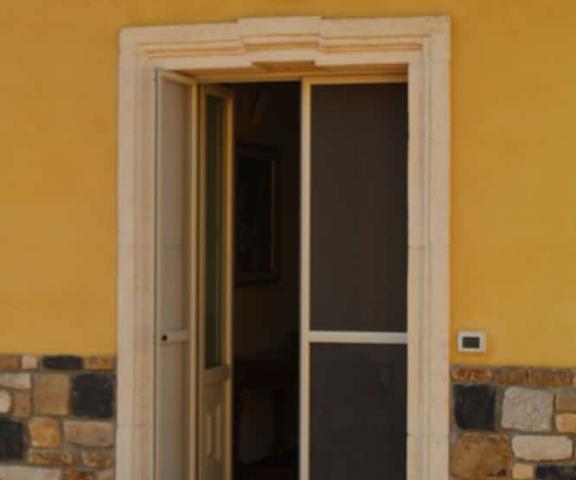 Hotel Novecento Basilicata Melfi Entrance