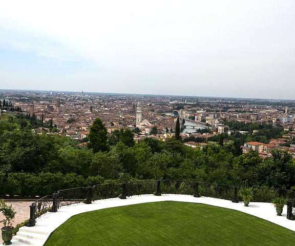 Relais Fra' Lorenzo Veneto Verona View from Property