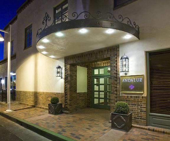 Hotel Andaluz Albuquerque, Curio Collection by Hilton New Mexico Albuquerque Entrance