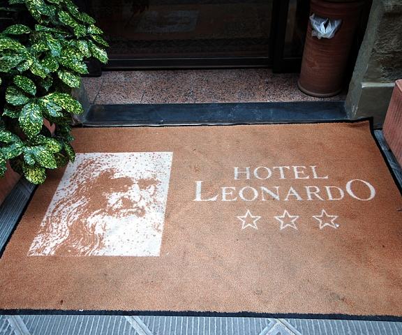 Hotel Leonardo Tuscany Pisa Entrance