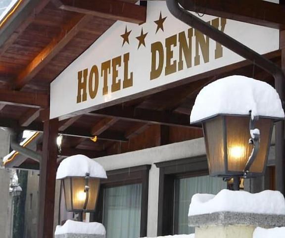 Hotel Denny Trentino-Alto Adige Carisolo Exterior Detail