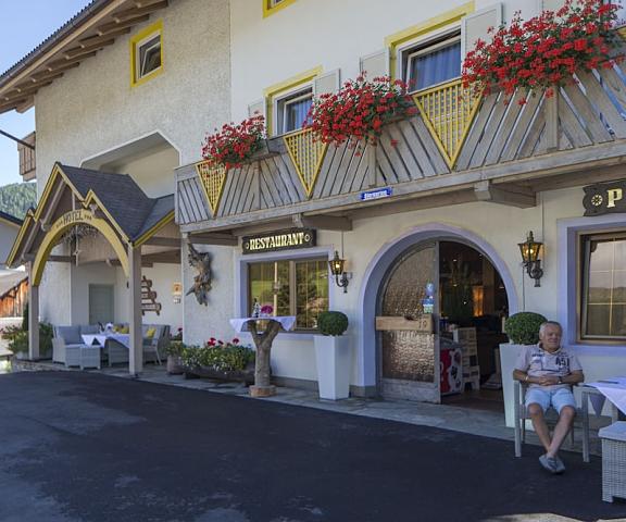 Hotel Chalet Olympia Trentino-Alto Adige Monguelfo Facade