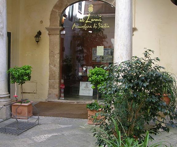 Ai Lumi Sicily Trapani Entrance