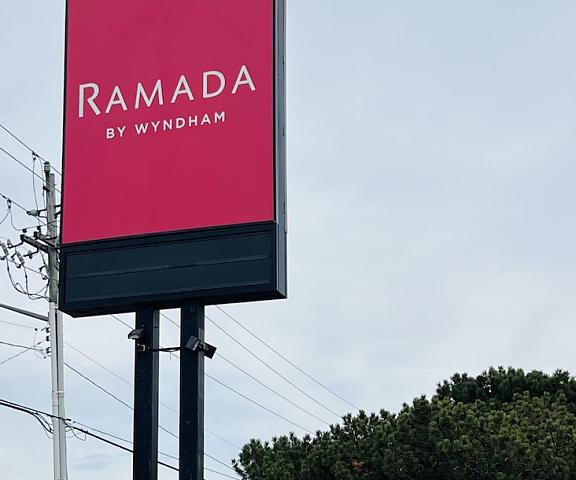 Ramada by Wyndham Kingston Ontario Kingston Exterior Detail