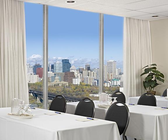 Campus Tower Suite Hotel Alberta Edmonton City View from Property