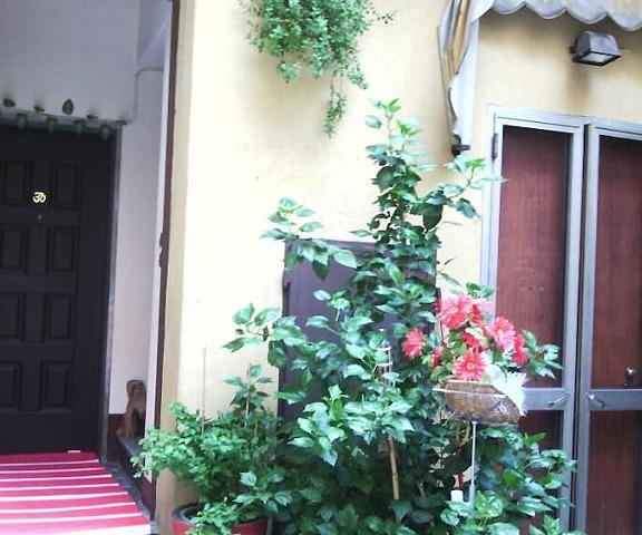 Central Hostel Milano Lombardy Milan Entrance
