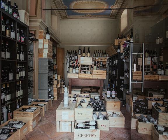 Relais Villa D'Amelia Piedmont Benevello Winery