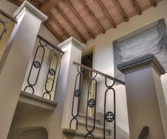 Albergo San Lorenzo Tuscany Poppi Staircase