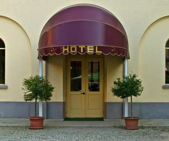 Hotel Il Convento Piedmont Trino Entrance