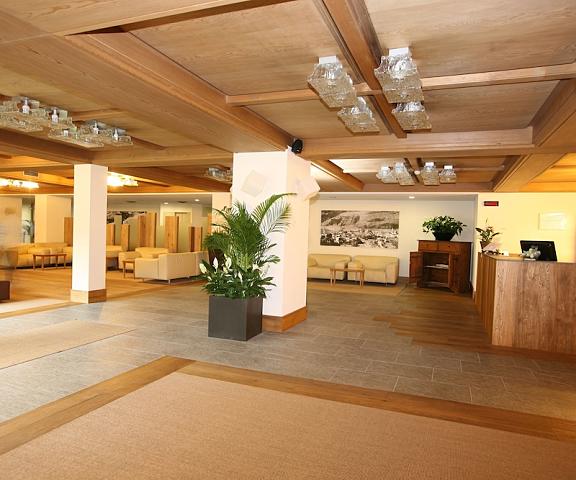 Palace Hotel Wellness & Beauty Lombardy Bormio Interior Entrance