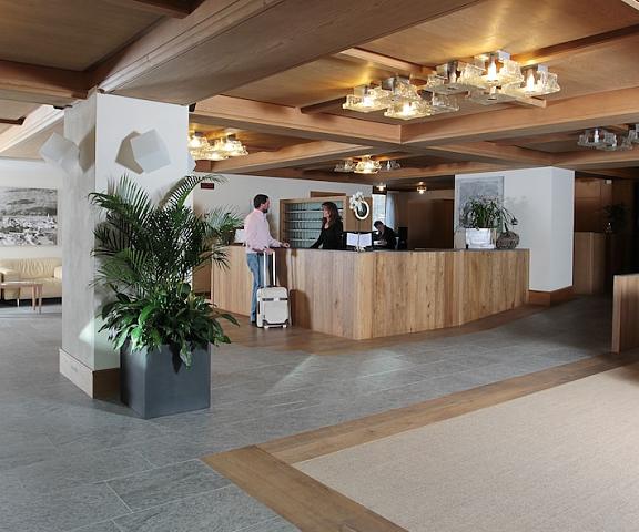 Palace Hotel Wellness & Beauty Lombardy Bormio Interior Entrance