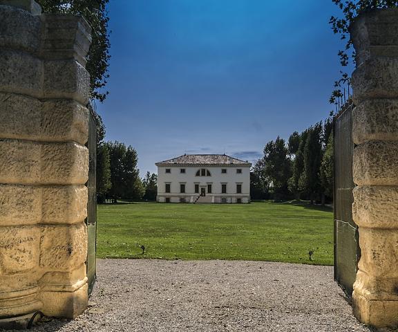 La Barchessa di Villa Pisani Veneto Lonigo Facade