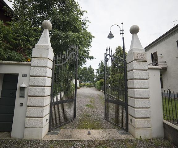Villa Franca in Franciacorta Lombardy Passirano Entrance