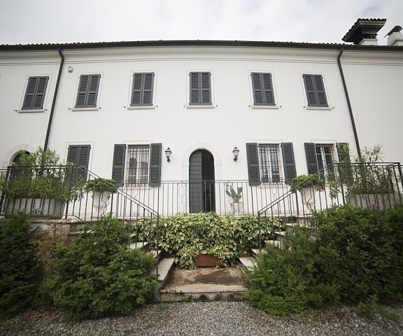 Villa Franca in Franciacorta Lombardy Passirano Facade
