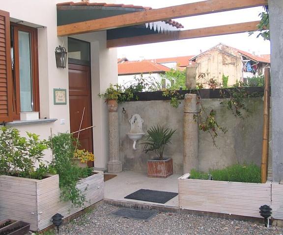 B&B Il Rustico Lombardy Turate Exterior Detail