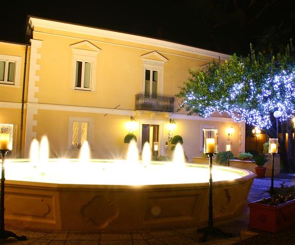 Regis Resort Abruzzo Turrivalignani Facade
