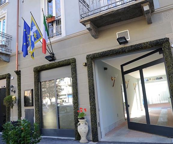 Hotel Giulio Cesare Piedmont Turin Entrance