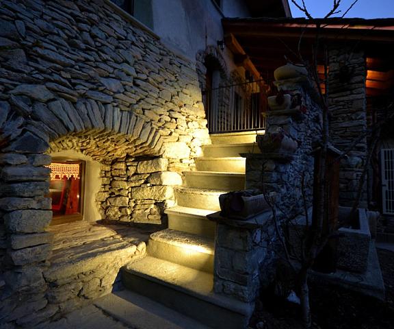 Maison Du-Noyer Valle d'Aosta Aosta Entrance