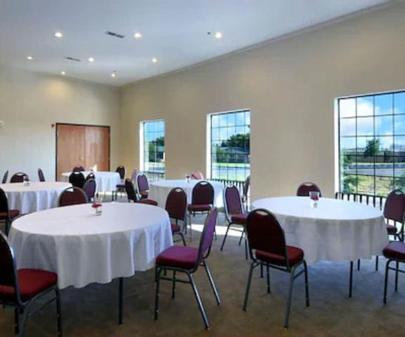 Days Inn by Wyndham Lubbock South Texas Lubbock Meeting Room