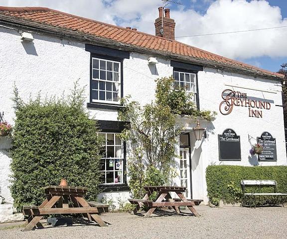 Greyhound Inn England Bedale Property Grounds