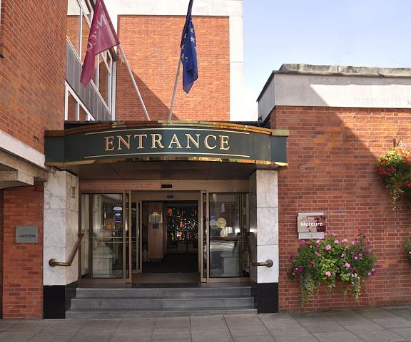 Mercure Wessex Winchester Hotel England Winchester Entrance