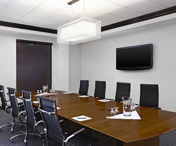 Four Points by Sheraton Hotel & Suites Calgary West Alberta Calgary Meeting Room