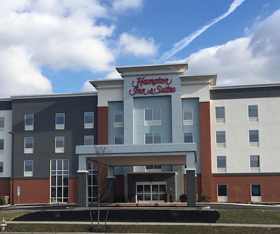 Hampton Inn & Suites by Hilton Warrington Horsham Pennsylvania Warrington Facade