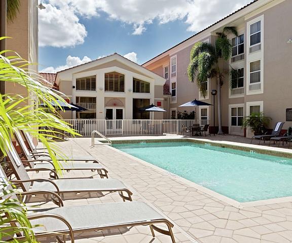 Hampton Inn & Suites Venice Bayside South Sarasota Florida Venice Exterior Detail