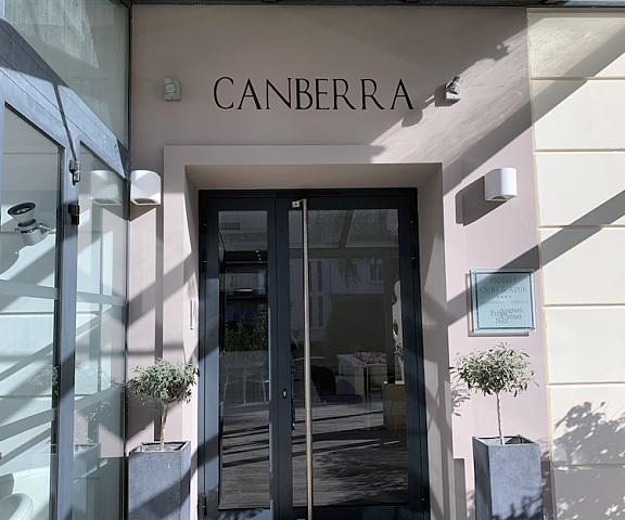 Hôtel Le Canberra Provence - Alpes - Cote d'Azur Cannes Facade