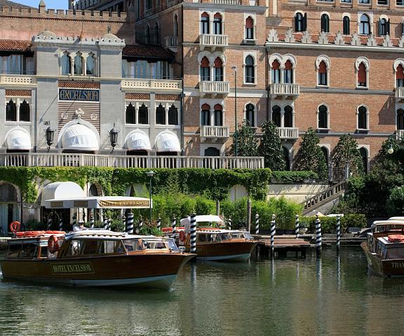 Hotel Excelsior Venice Veneto Venice Facade