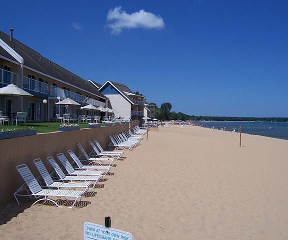 Pinestead Reef Resort Michigan Traverse City Beach