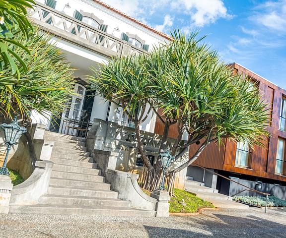 Arts In Hotel Conde Carvalhal Madeira Funchal Entrance