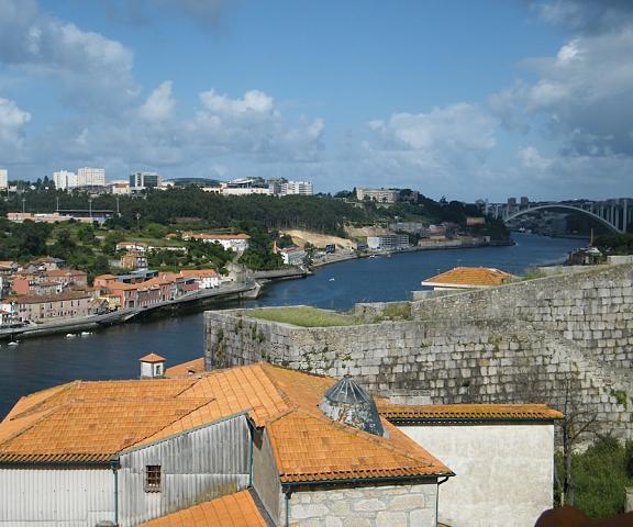 Shining View Norte Porto Exterior Detail