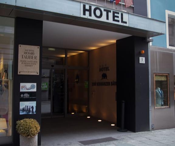 Hotel Schwarzer Bär Upper Austria Linz Entrance