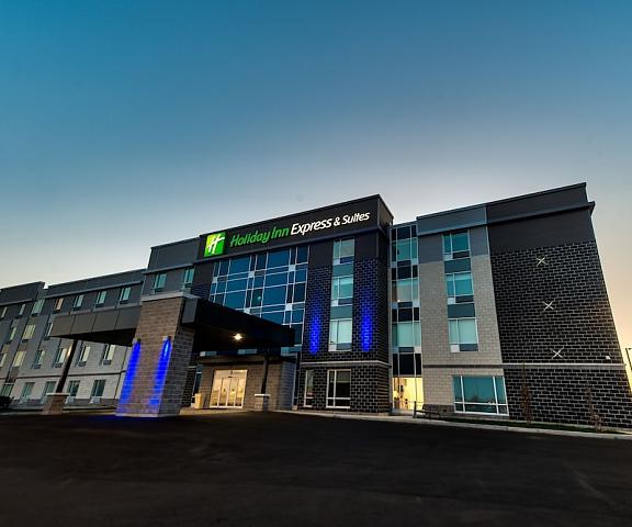 Holiday Inn Express & Suites Trois Rivieres Ouest, an IHG Hotel Quebec Trois-Rivieres Exterior Detail