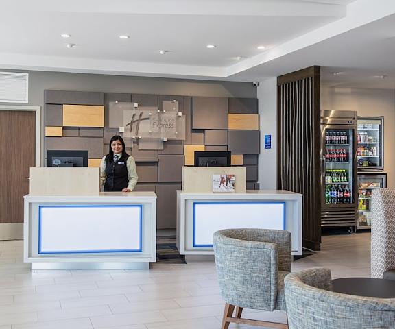 Holiday Inn Express & Suites Kelowna - East, an IHG Hotel British Columbia Kelowna Exterior Detail