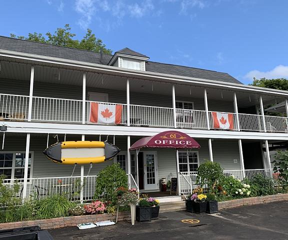 Midtown Motel & Suites New Brunswick Moncton Facade