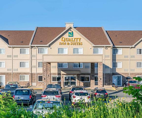 Quality Inn & Suites Bathurst New Brunswick Bathurst Exterior Detail