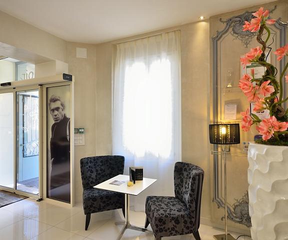 Hotel Renoir Provence - Alpes - Cote d'Azur Cannes Interior Entrance